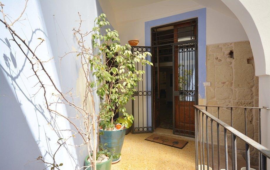 Stairs leading to roof top terrace